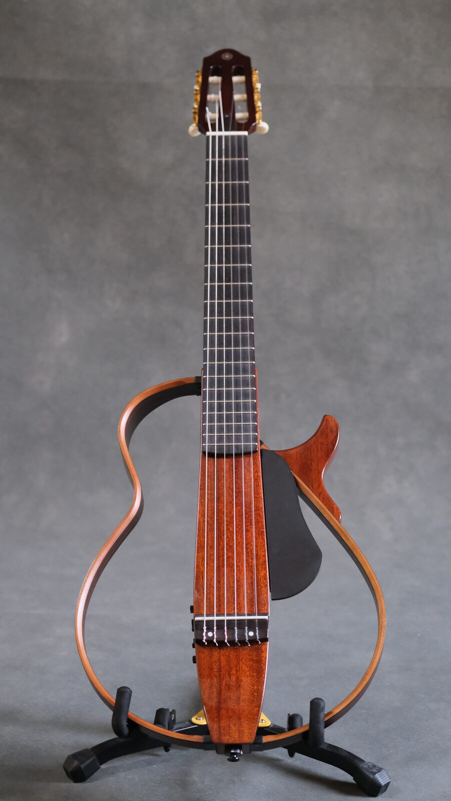 Yamaha SLG200NW Silent